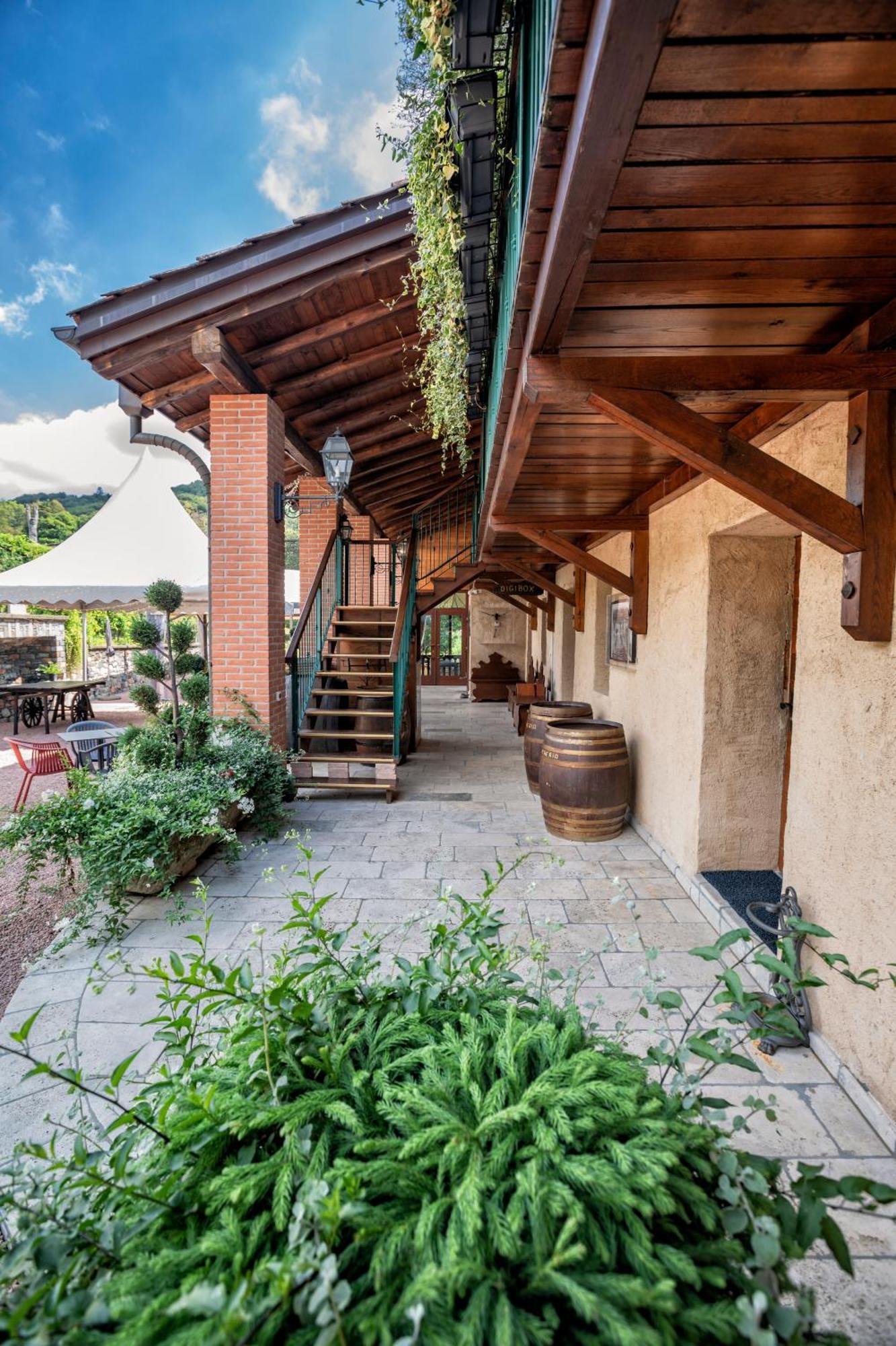 Castelrotto Wine & Art Relais Vallombrosa מראה חיצוני תמונה